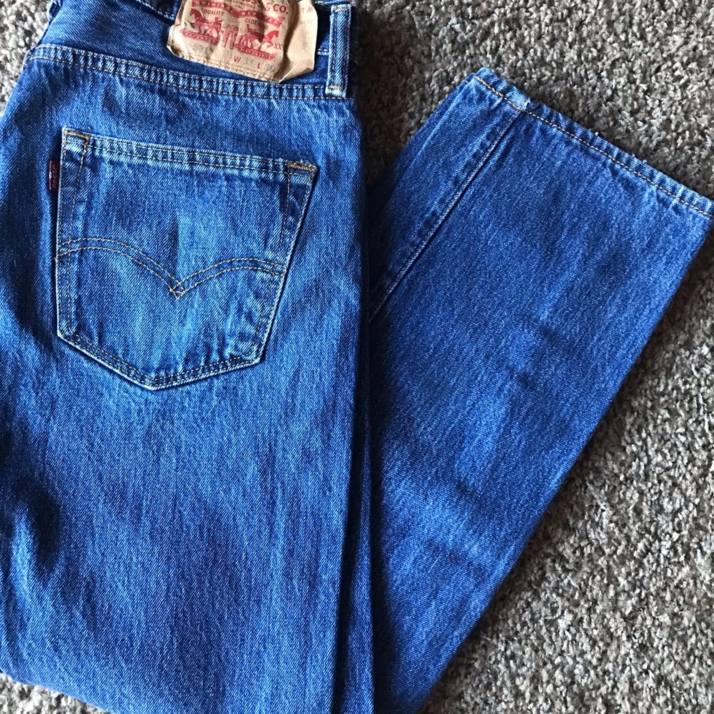 HOT BUY 🔥🔥 501 Levi’s original button fly 31x30
